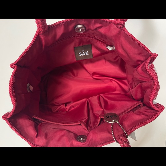 The Sak red crochet handbag with white hearts - Picture 11 of 12